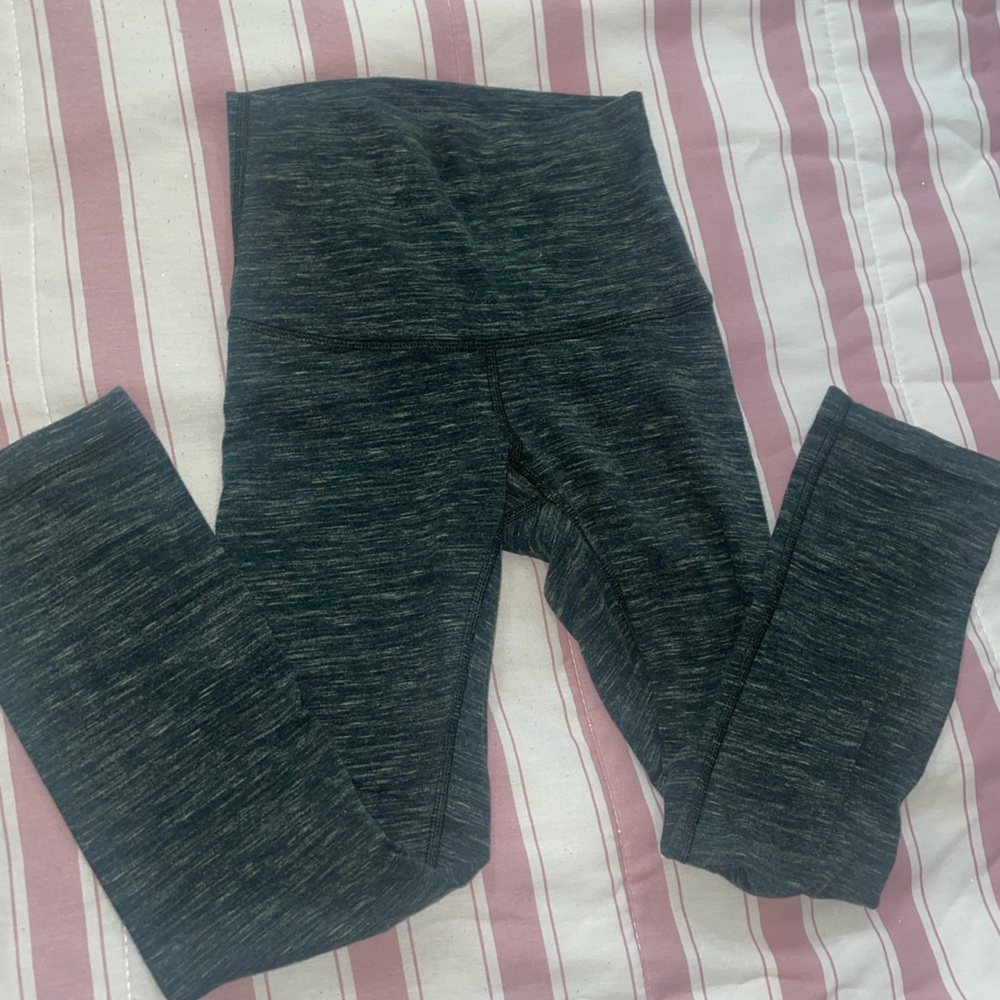 Lululemon Cropped Leggings